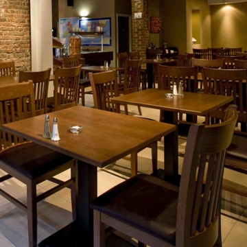 Make Your Restaurant Elegant with the Right Restaurant Furniture